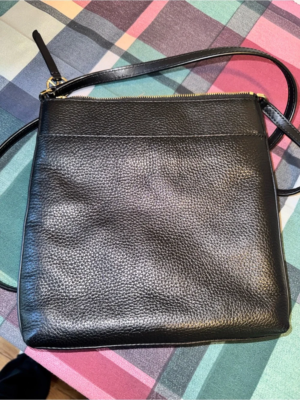 Michael Kors Black Pebbled Leather Crossbody with Gold Accents vintage - Picture 2 of 5